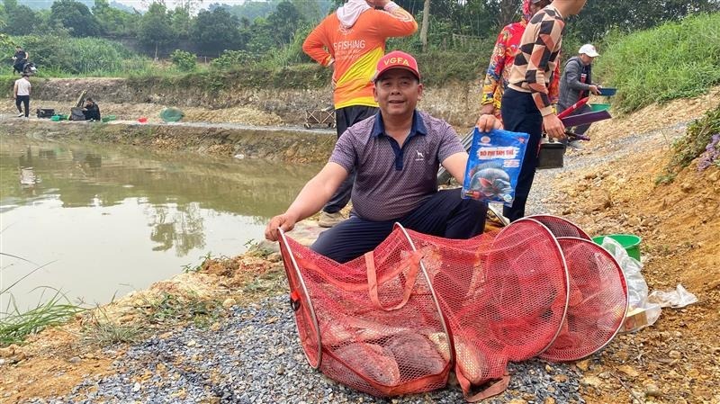 Mồi câu cá rô phi dịch vụ hiệu quả – Công thức chuẩn cần thủ hay dùng